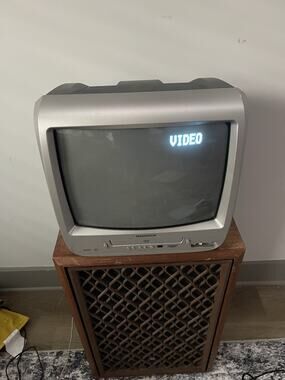 Magnavox CD130MW8 13" CRT TV DVD Player Combo Tested